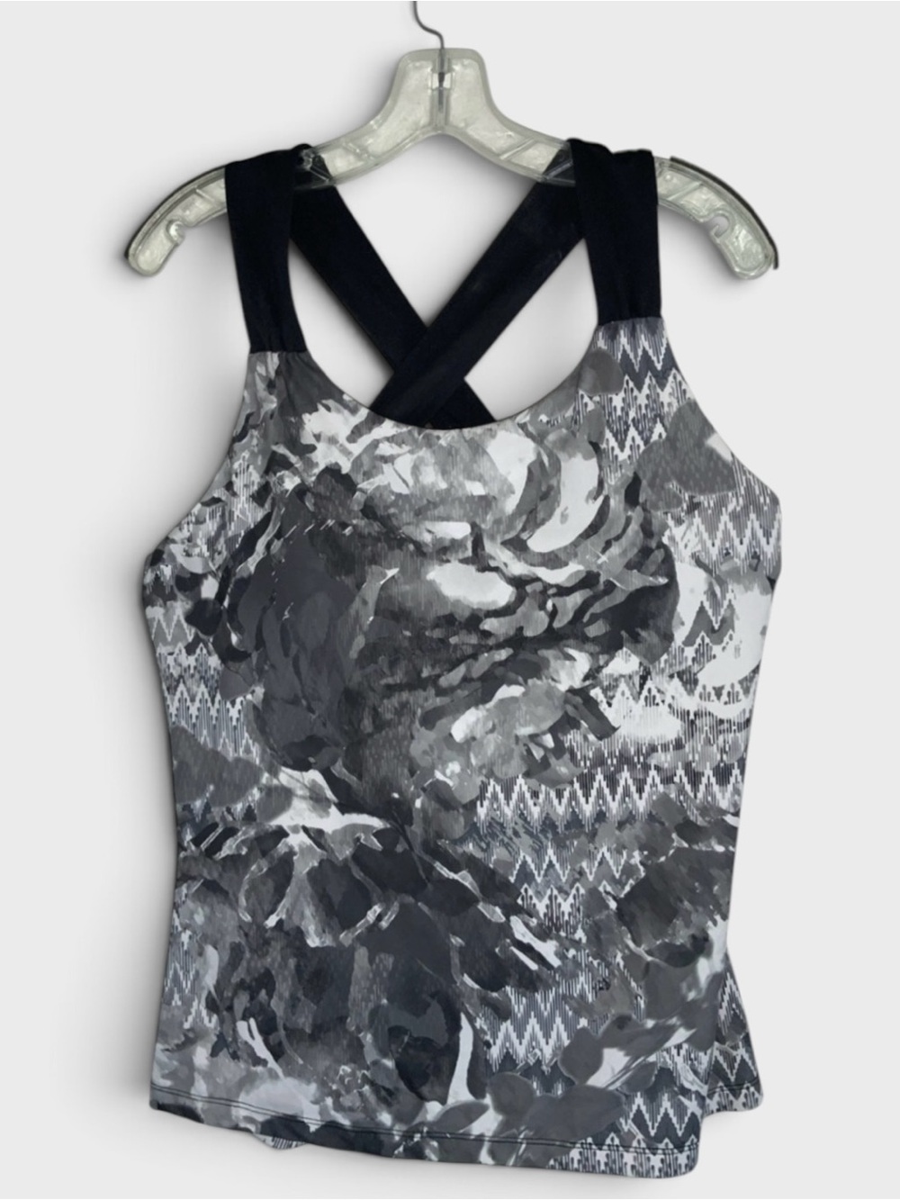 831 10/$50🏄🏻♀️ Prana Racer Back Grey Yoga Tank Top